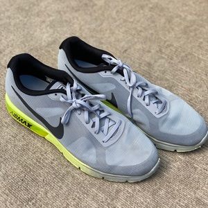 Nike AirMax size 13